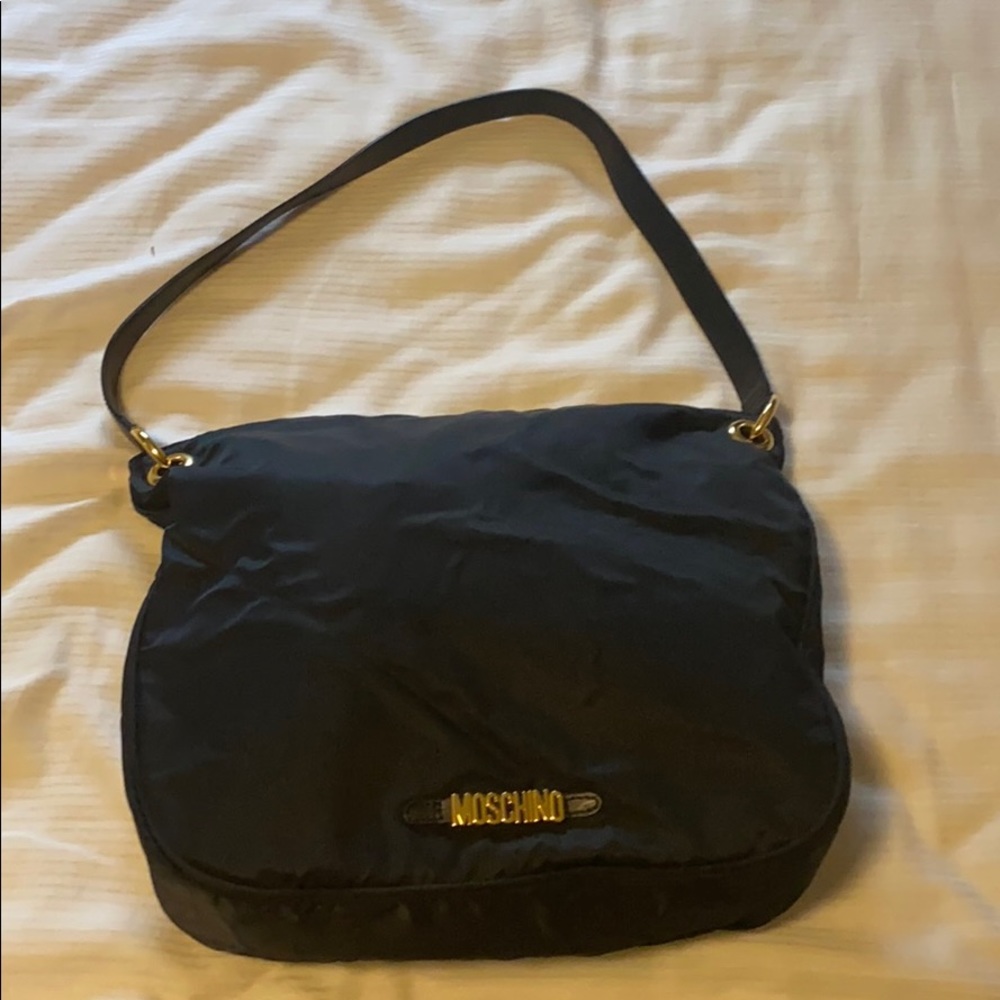 Women’s Moschinos shoulder bag